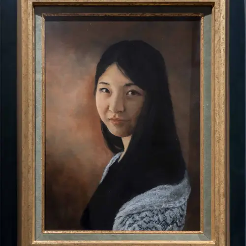 Lady with Silver Shawl